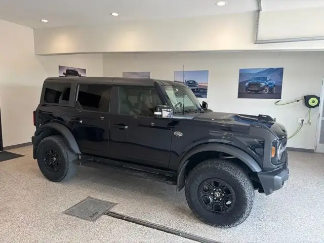 2021 Ford Bronco Wildtrak 4x4 photo 1