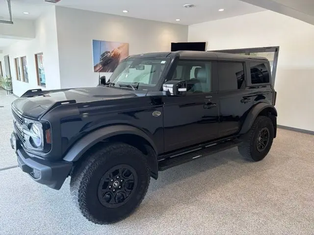 2021 Ford Bronco Wildtrak 4x4 photo 3