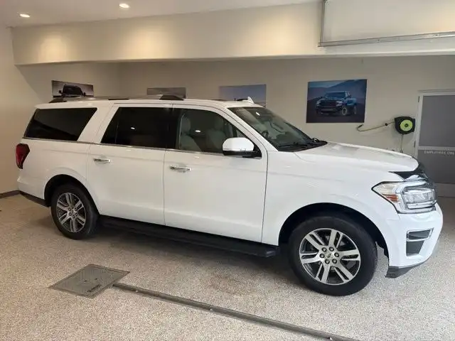 2024 Ford Expedition Limited 4WD MAX's photo