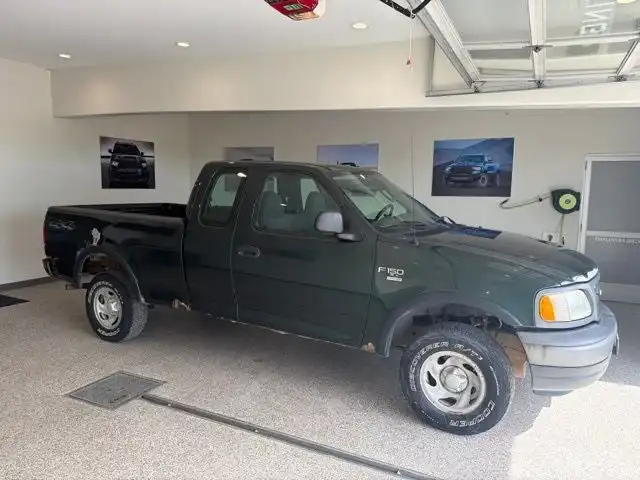 2003 Ford F-150 XL 4WD SuperCab SWB Styleside's photo