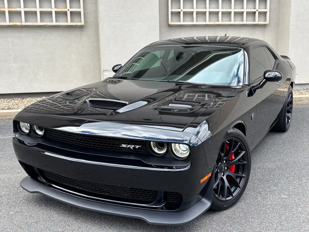 2015 Dodge Challenger SRT Hellcat's photo