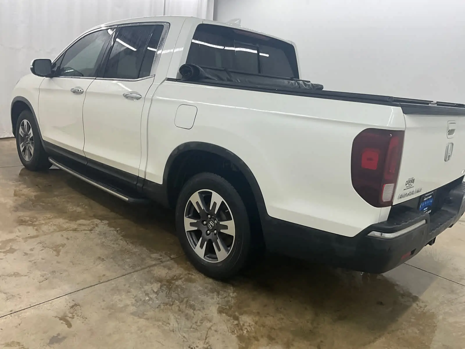 2019 Honda Ridgeline RTL-E AWD photo 4