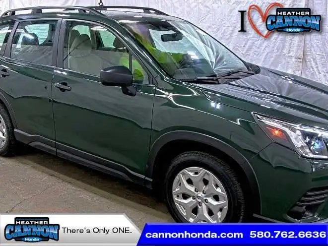 2023 Subaru Forester Base's photo