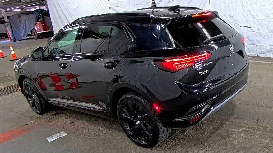 2023 Buick Envision Essence AWD photo 3