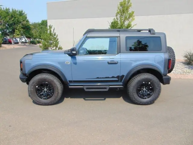 2023 Ford Bronco Wildtrak 4WD Advanced photo 3