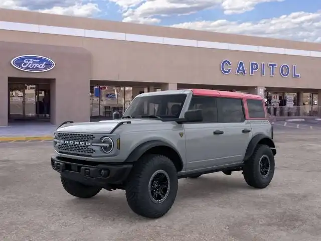 2026 Ford Bronco Badlands 4WD's photo