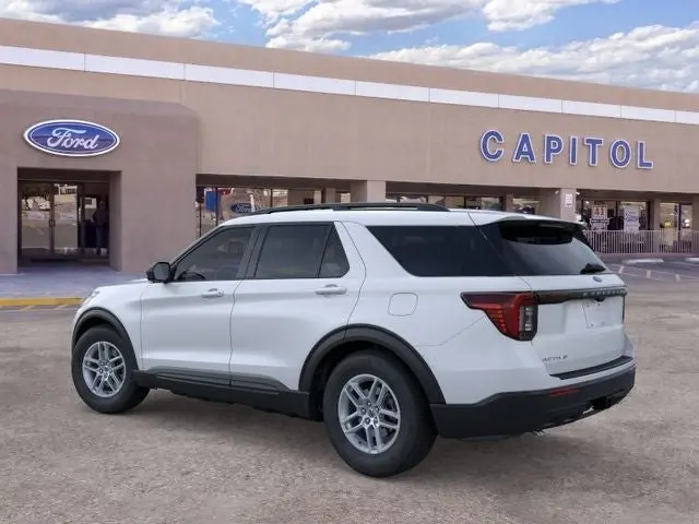 2026 Ford Explorer Active photo 4