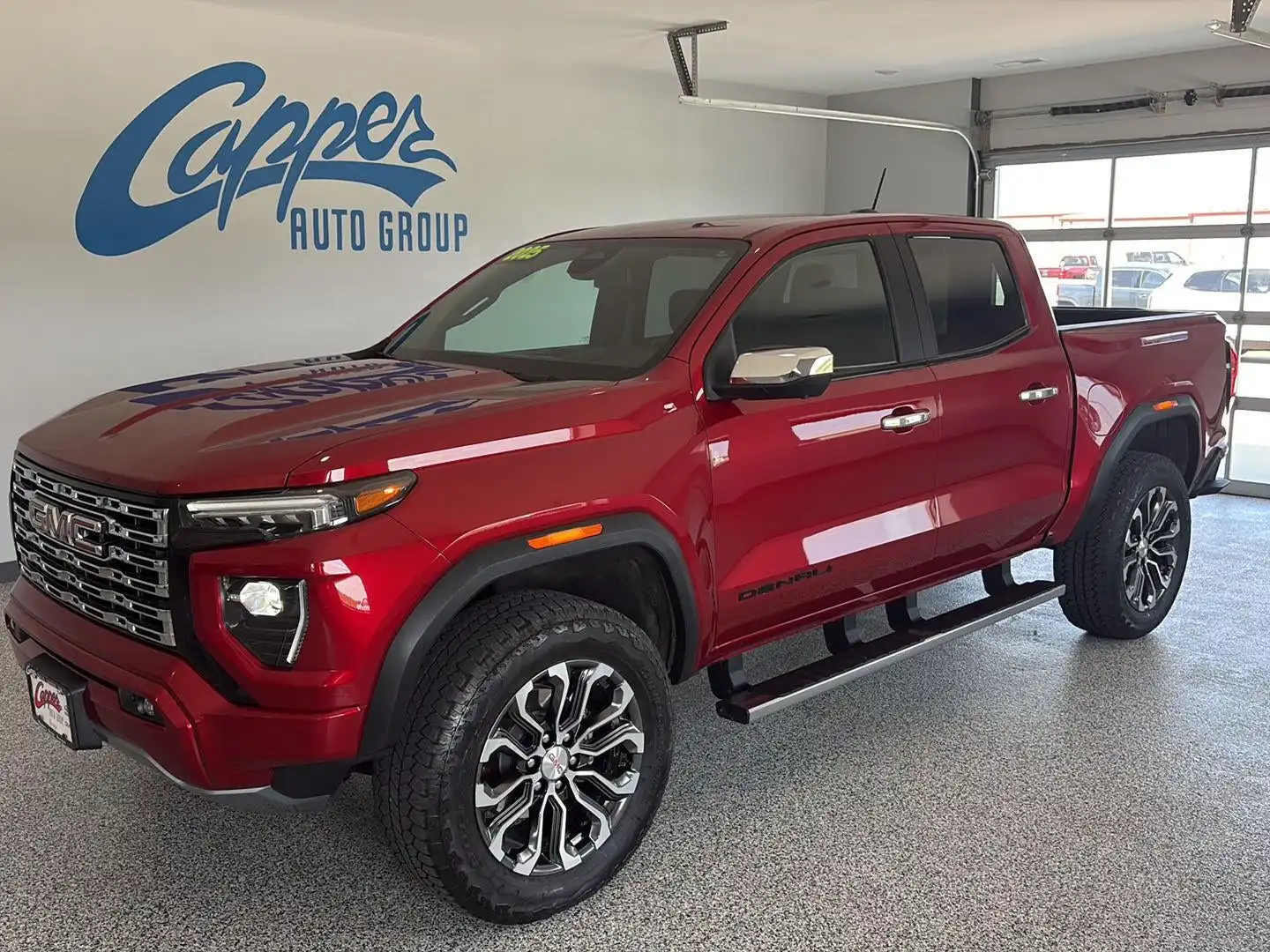 2025 GMC Canyon 4WD Denali Crew Cab Short Box's photo
