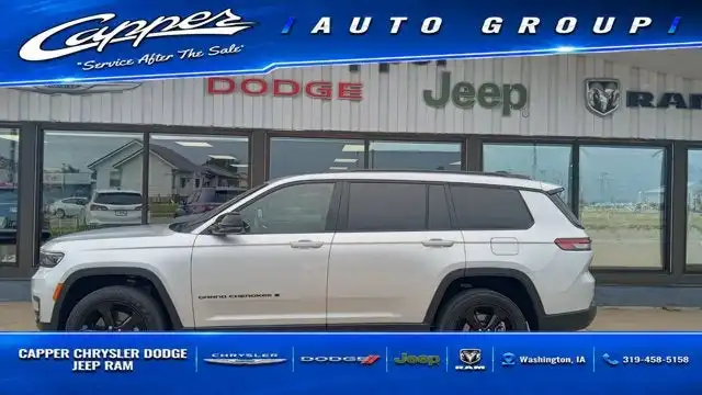 2023 Jeep Grand Cherokee L Altitude 4x4's photo