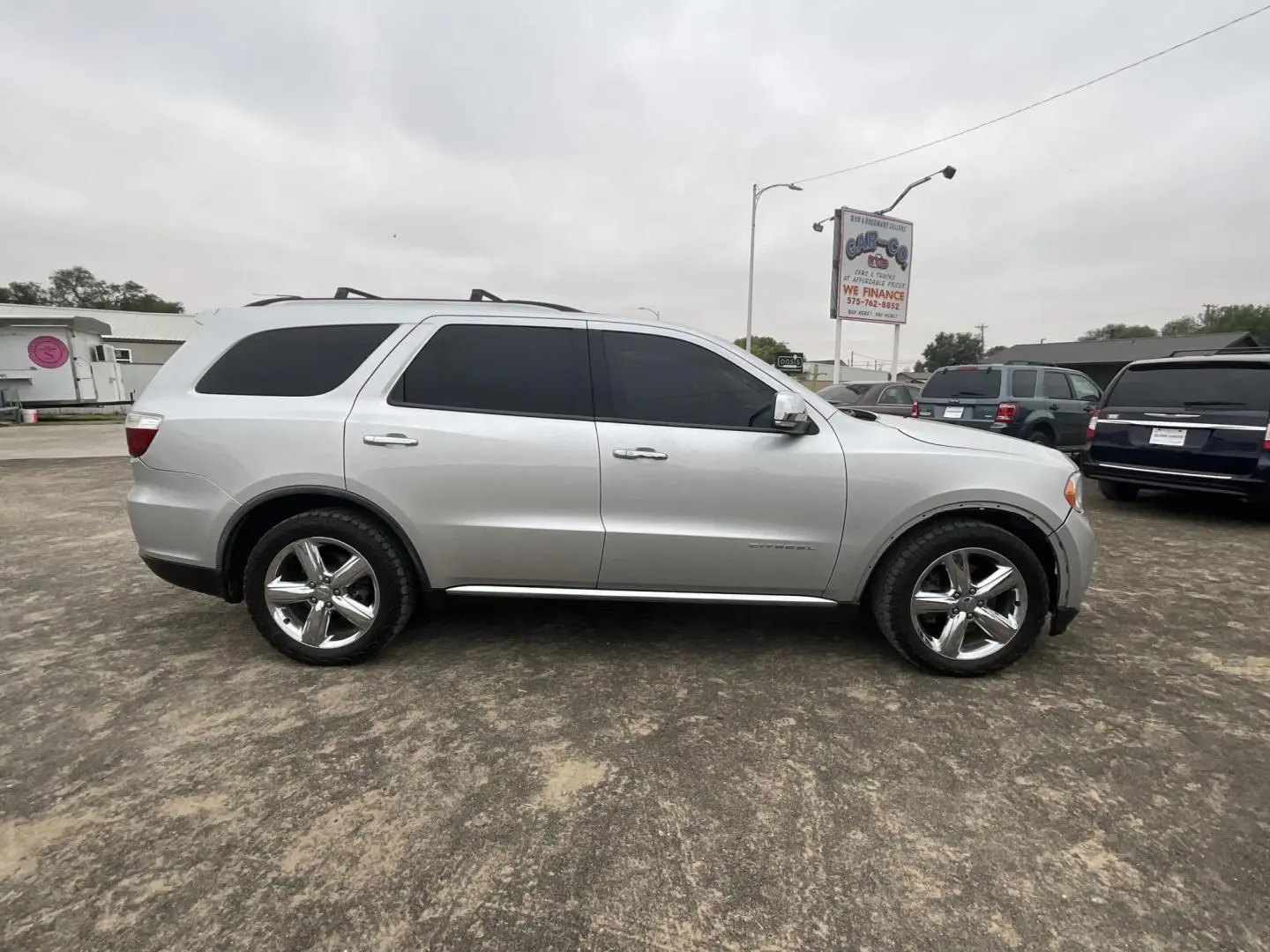 2011 Dodge Durango Citadel RWD photo 3