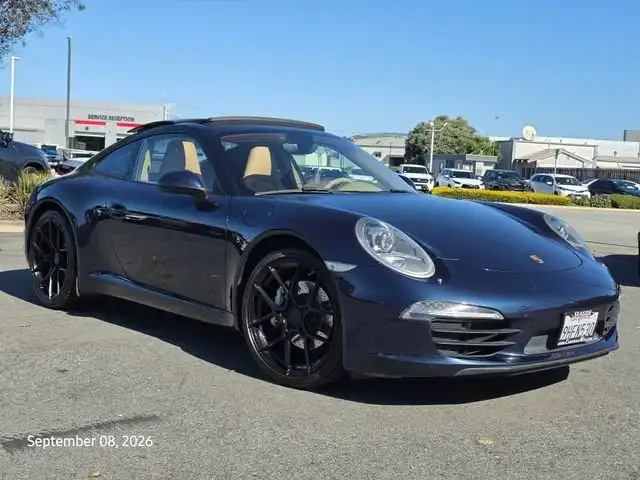 2013 Porsche 911 Carrera 4 Coupe's photo