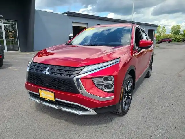 2025 Mitsubishi Eclipse Cross SE S-AWC's photo
