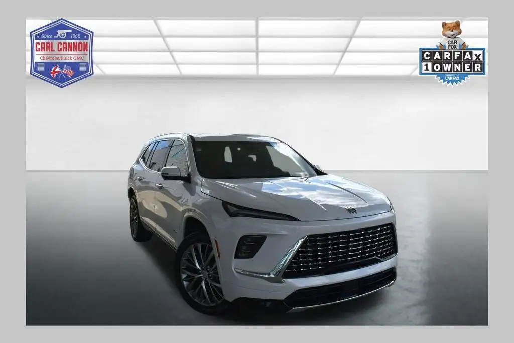 2025 Buick Enclave Avenir's photo