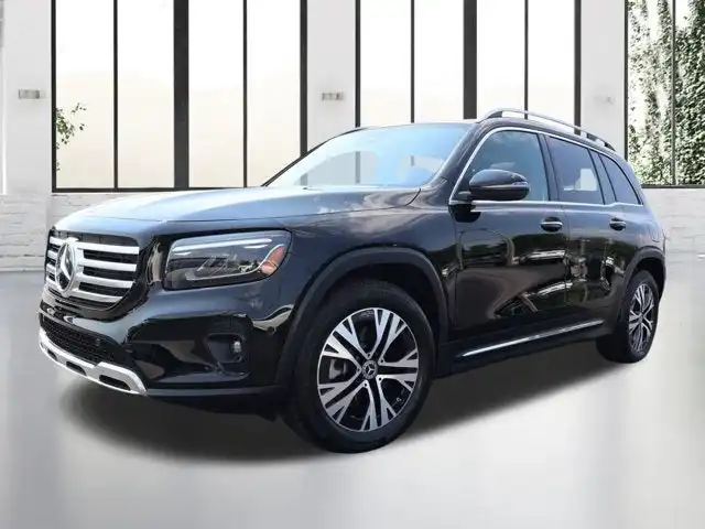 2024 Mercedes-Benz GLB GLB 250 4MATIC's photo