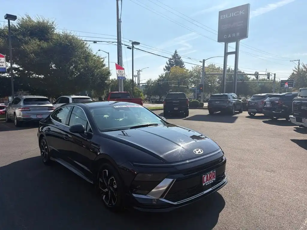 2025 Hyundai Sonata SEL's photo