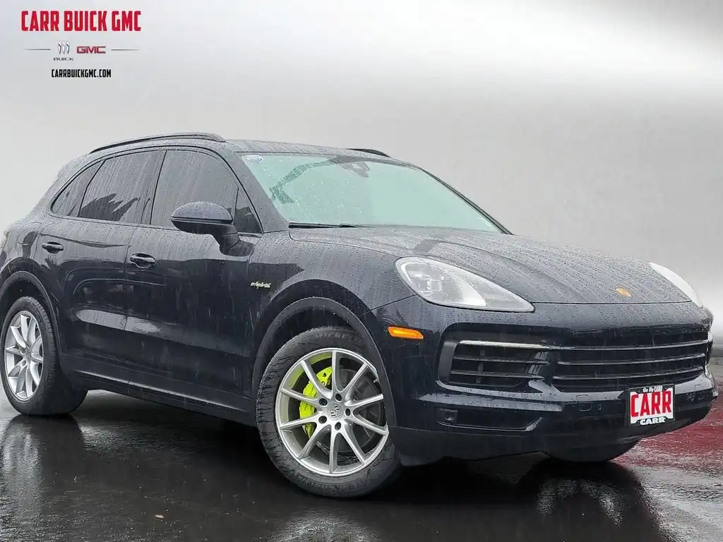 2022 Porsche Cayenne E-Hybrid's photo