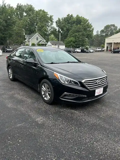2015 Hyundai Sonata SE's photo