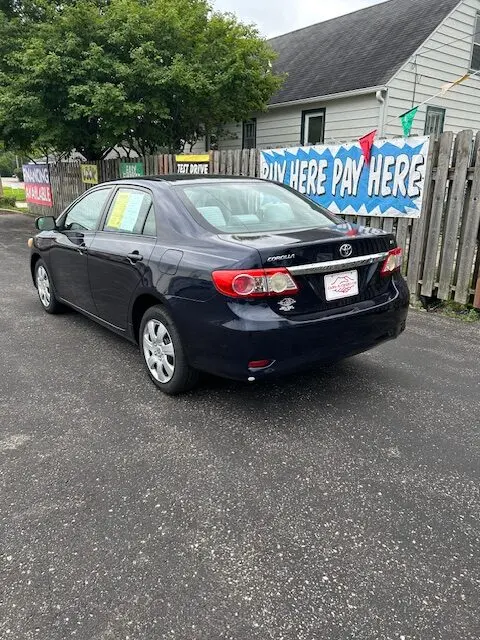 2012 Toyota Corolla undefined photo 3