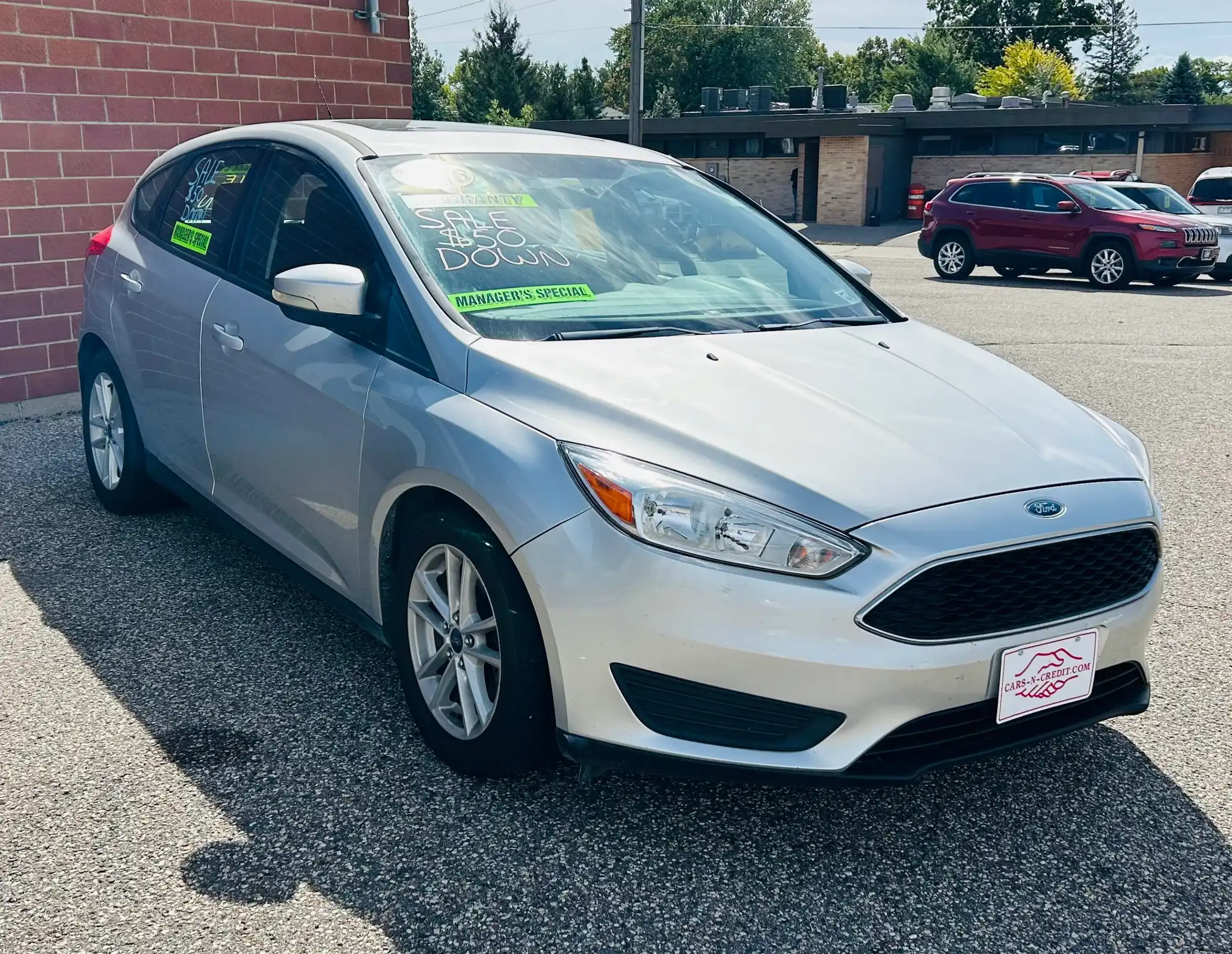 2016 Ford Focus SE Hatchback 5-Door's photo