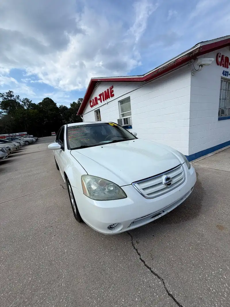 2005 Nissan Altima's photo