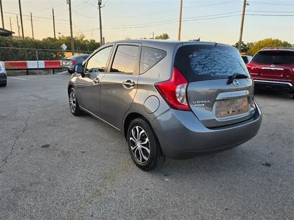2016 Nissan Versa Note 1.6 SV CVT photo 4