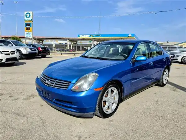 2003 INFINITI G35 Sedan Model's photo