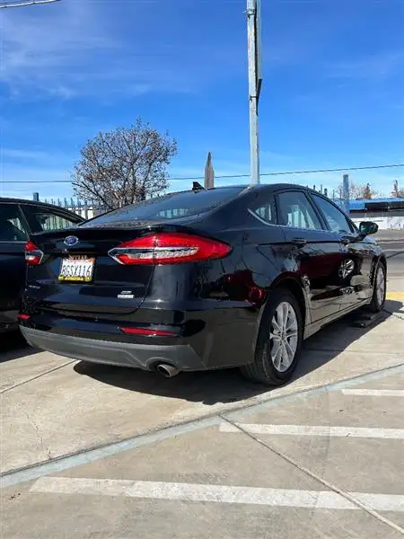2019 Ford Fusion SE FWD's photo