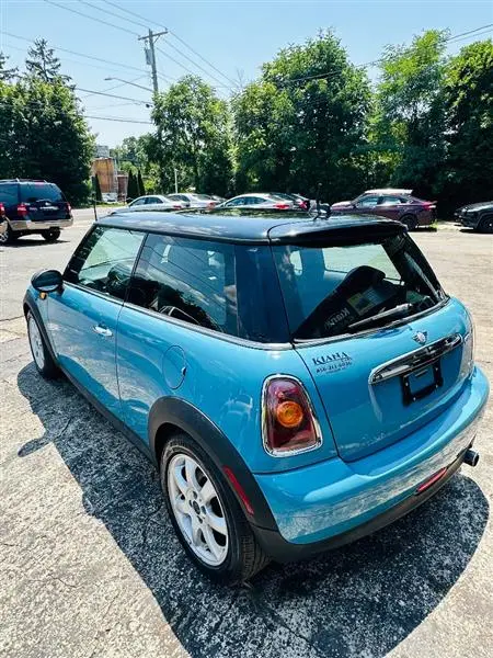 2007 MINI Cooper Base photo 3