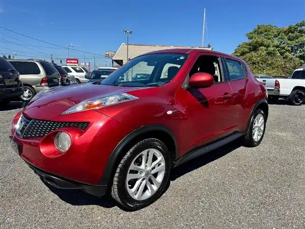 2013 Nissan Juke S FWD CVT's photo