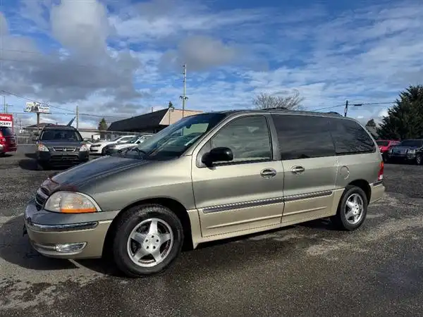 2000 Ford Windstar SEL's photo