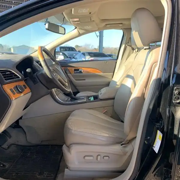 2011 Lincoln MKX FWD's photo