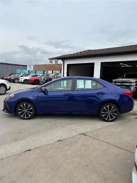 2017 Toyota Corolla SE AT's photo