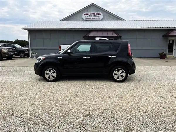 2016 Kia Soul 1.6L Base 5-Door's photo