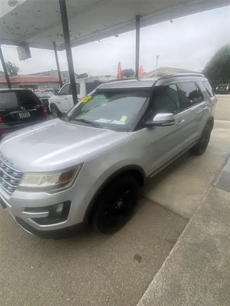 2016 Ford Explorer Limited 4WD photo 3