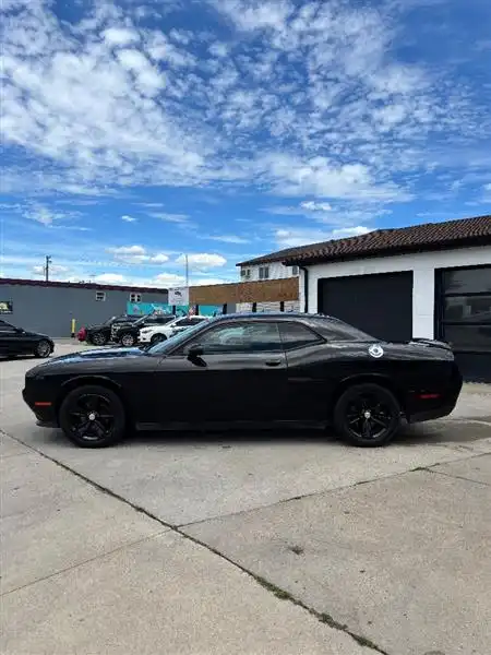 2021 Dodge Challenger SXT Auto's photo