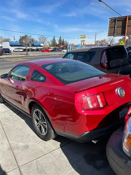 2012 Ford Mustang V6's photo