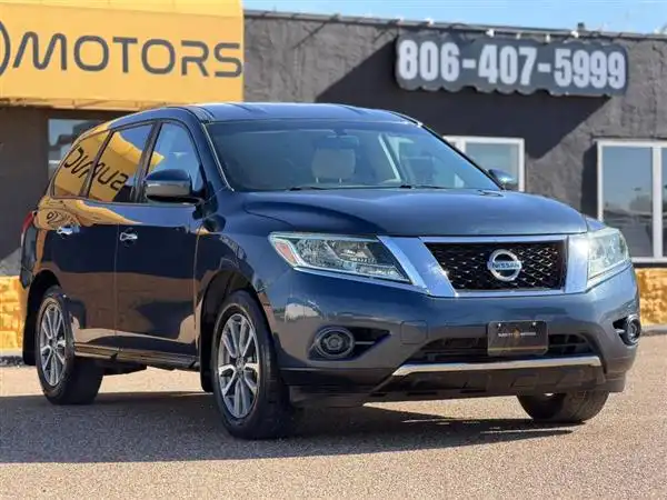 2014 Nissan Pathfinder S 2WD's photo