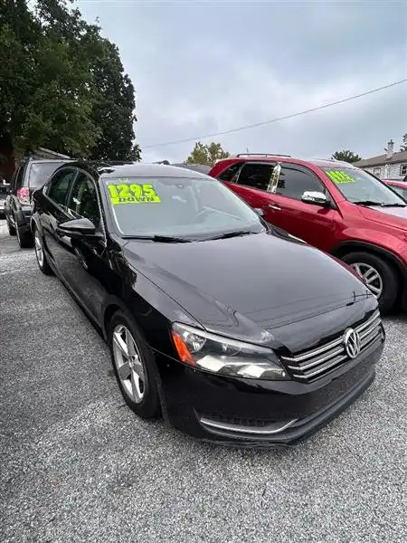 2012 Volkswagen Passat 2.5L SE Auto PZEV's photo