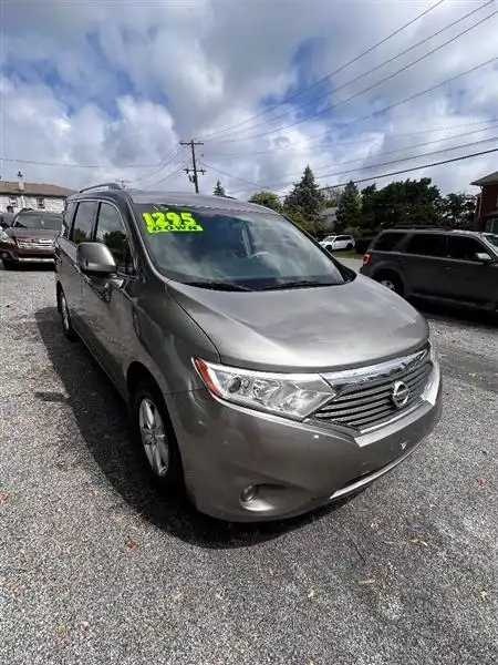 2013 Nissan Quest 3.5 SV's photo