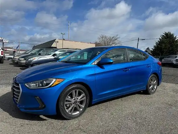 2017 Hyundai Elantra 2.0 SE A/T PZEV's photo