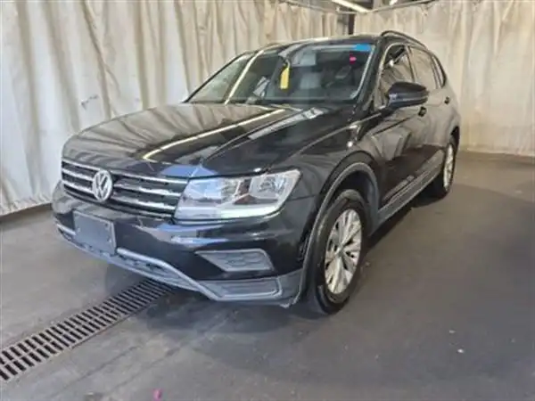2020 Volkswagen Tiguan 2.0T S 4Motion's photo
