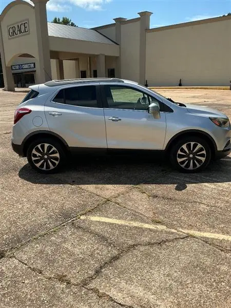 2017 Buick Encore Preferred AWD photo 3