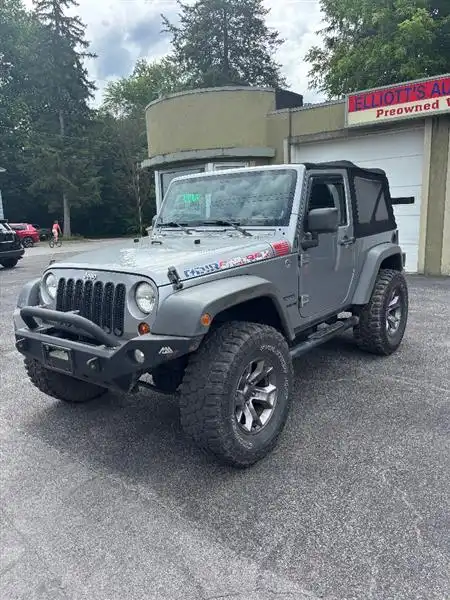 2013 Jeep Wrangler Sport's photo