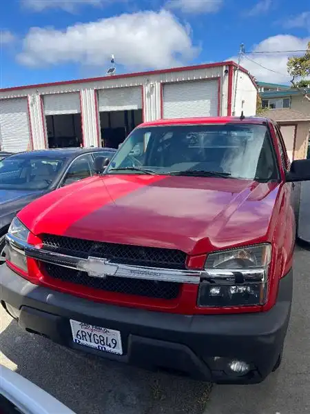 2006 Chevrolet Avalanche 2WD 1500 Series's photo
