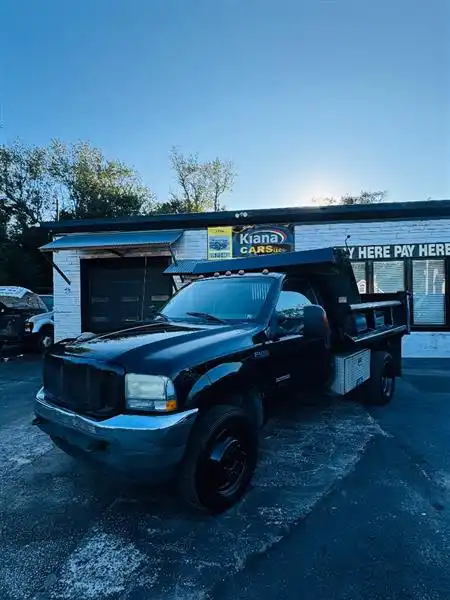2004 Ford F-450 4WD Regular Cab DRW SD's photo
