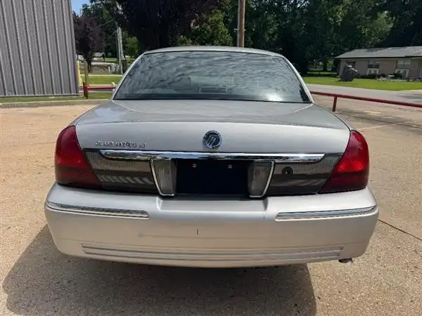 2007 Mercury Grand Marquis LS's photo