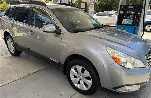 2011 Subaru Outback 2.5i Limited CVT's photo