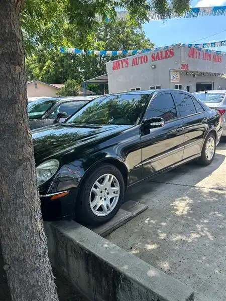 2004 Mercedes-Benz E-Class E320's photo