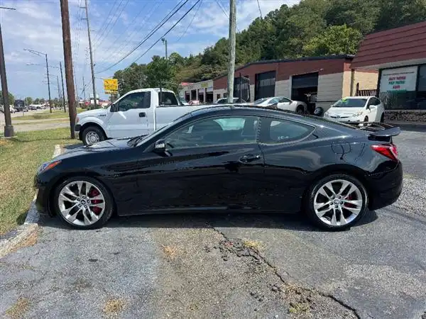 2013 Hyundai Genesis Coupe 3.8 Track 6-Speed M T's photo