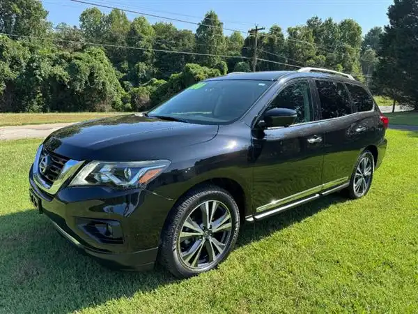2020 Nissan Pathfinder Platinum 4WD's photo